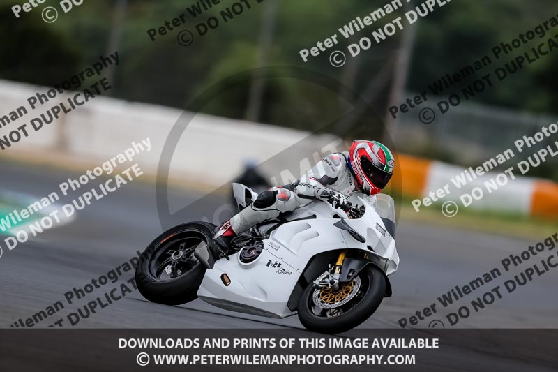 estoril;event digital images;motorbikes;no limits;peter wileman photography;portugal;trackday;trackday digital images